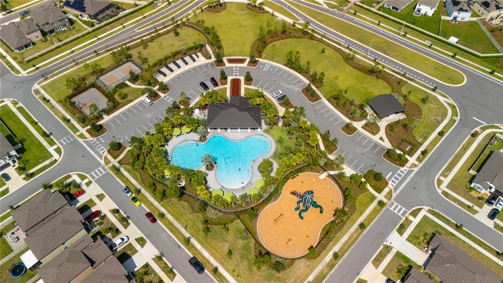 5545 Blue Azure, Wimauma, FL 33598