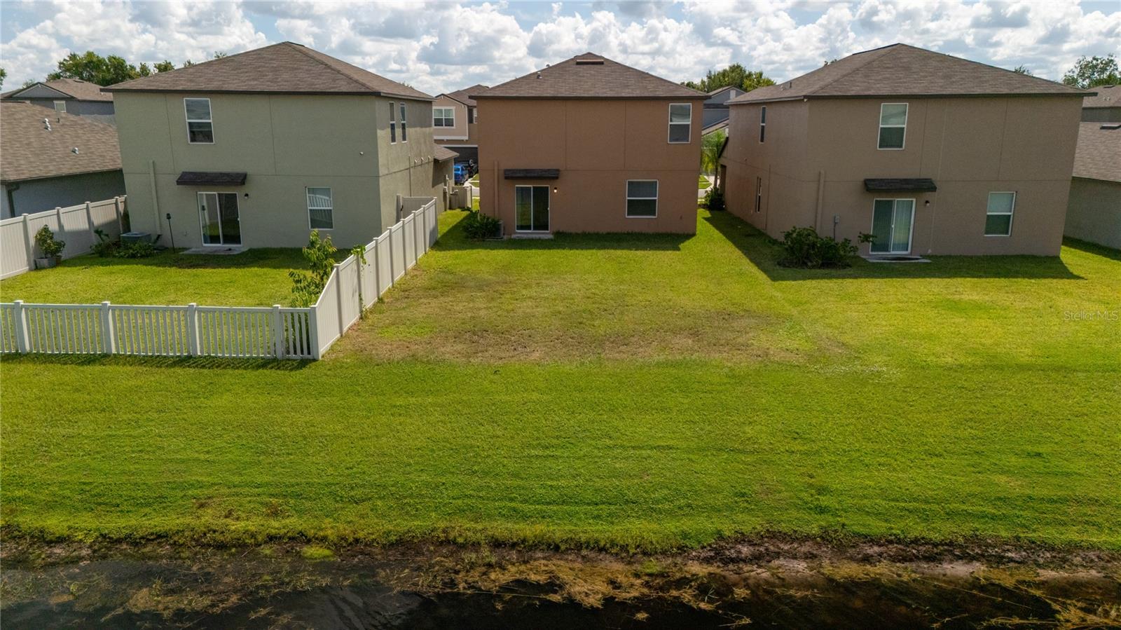 5545 Blue Azure, Wimauma, FL 33598