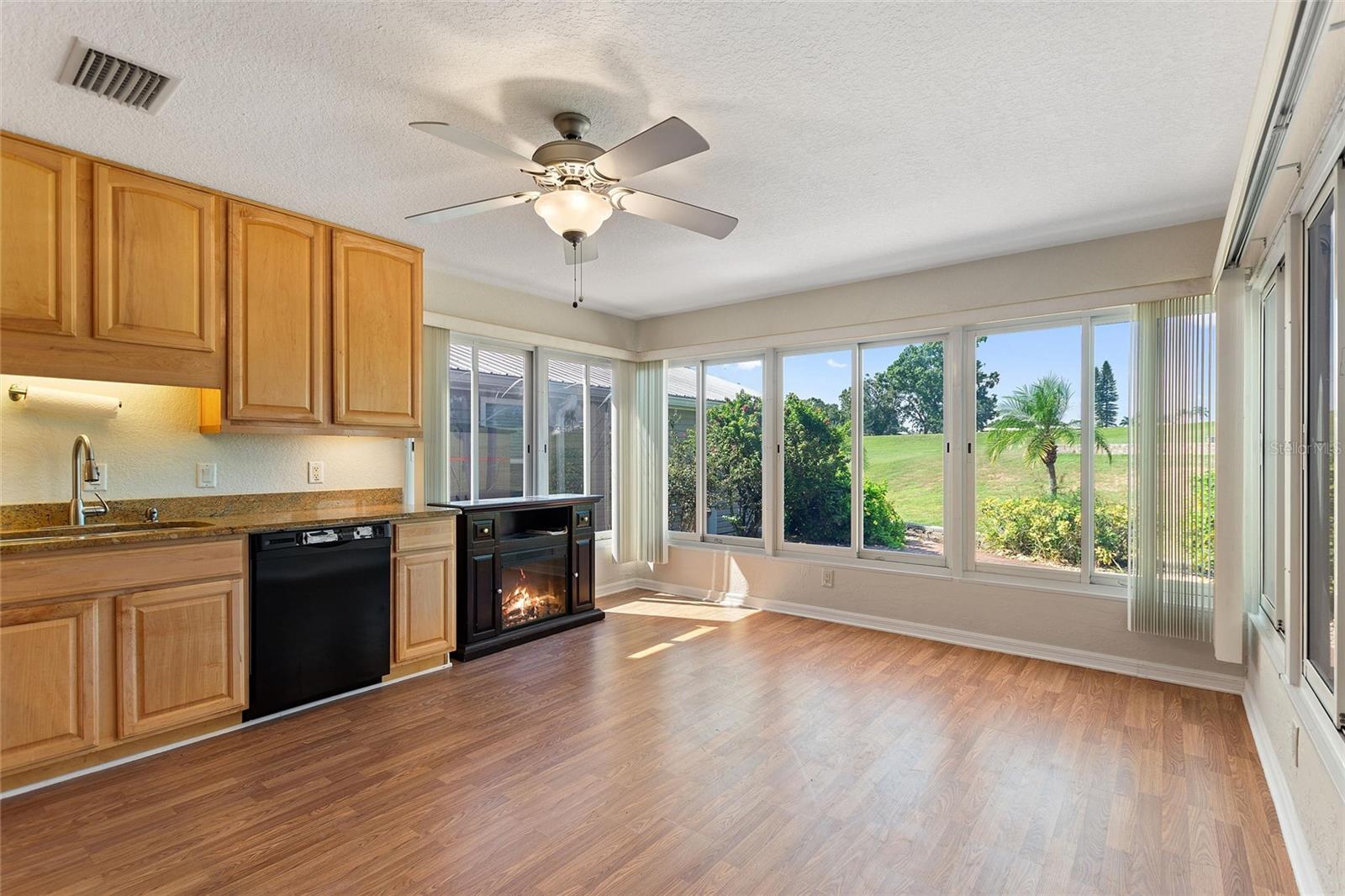 1144 Deer Creek, Davenport, FL 33837
