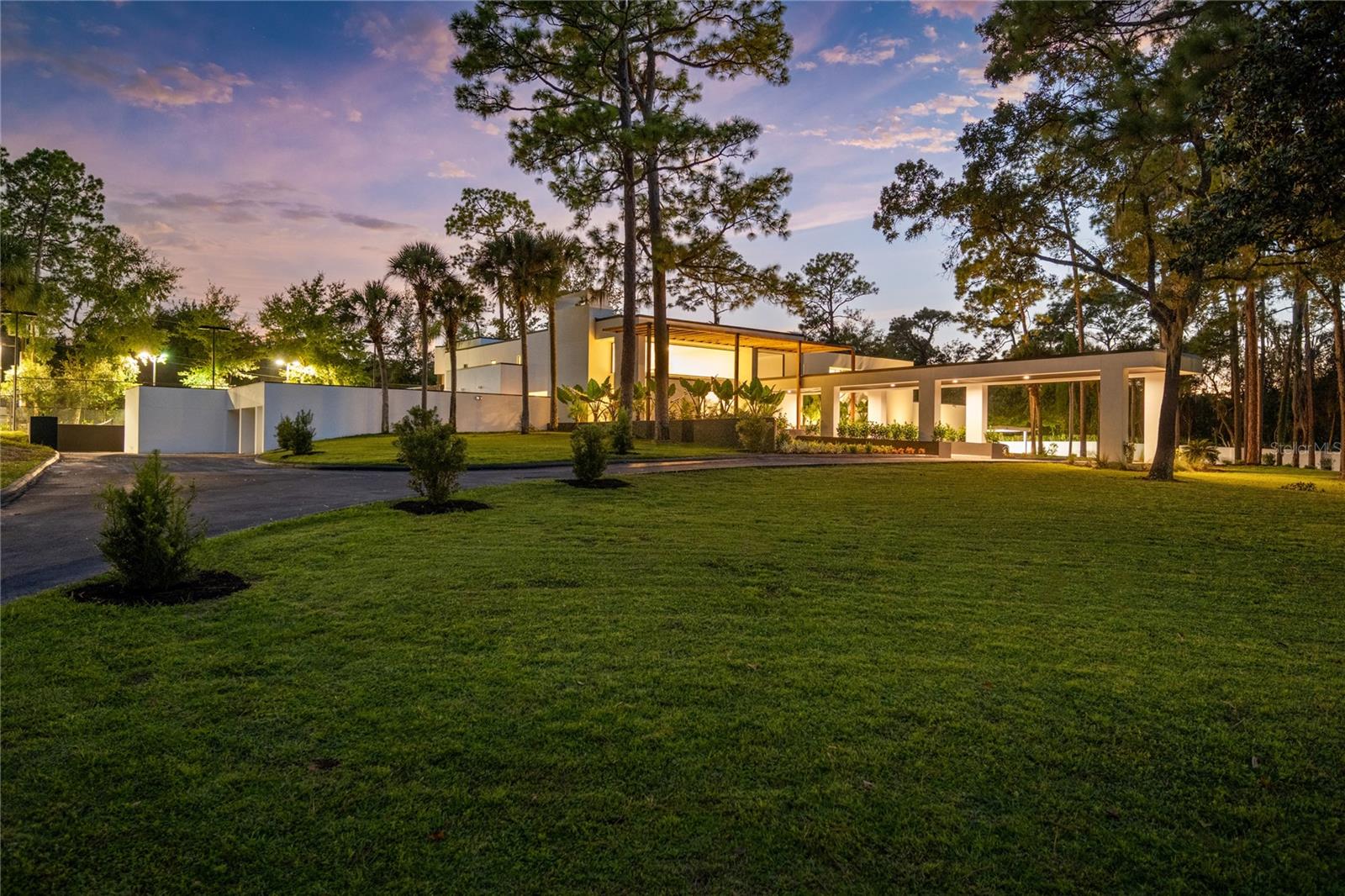 808 Sweetwater Club, Longwood, FL 32779