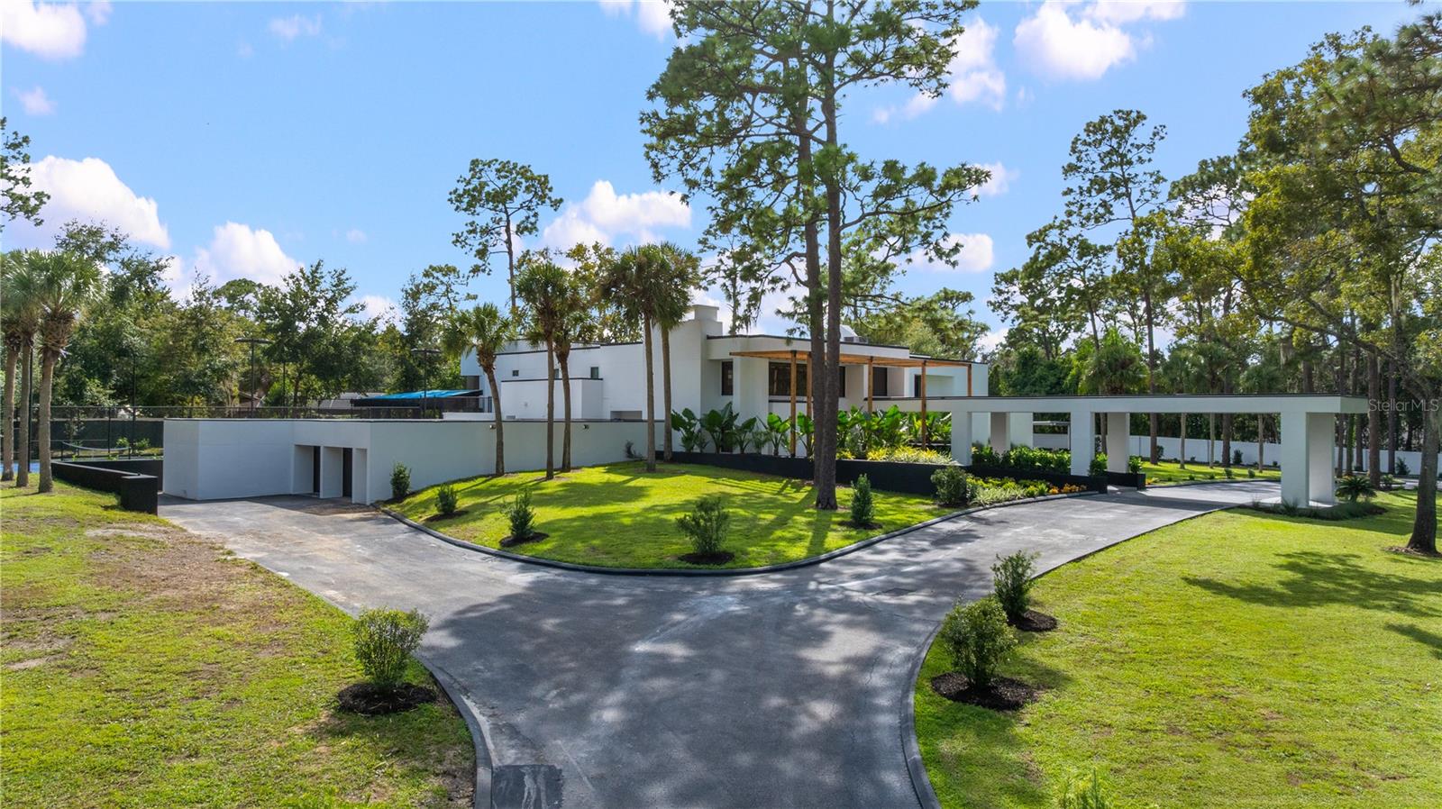 808 Sweetwater Club, Longwood, FL 32779