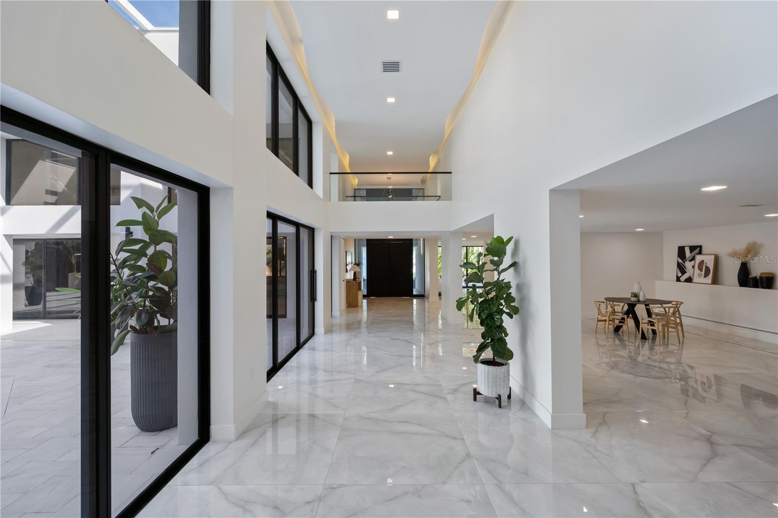 808 Sweetwater Club, Longwood, FL 32779
