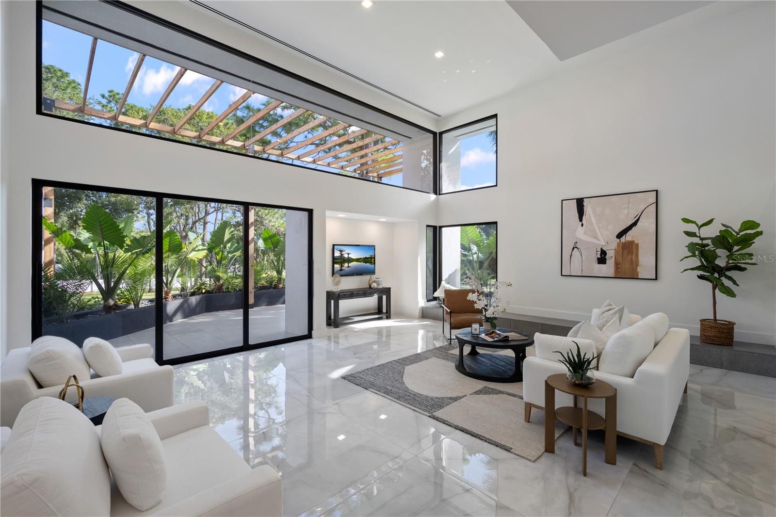 808 Sweetwater Club, Longwood, FL 32779