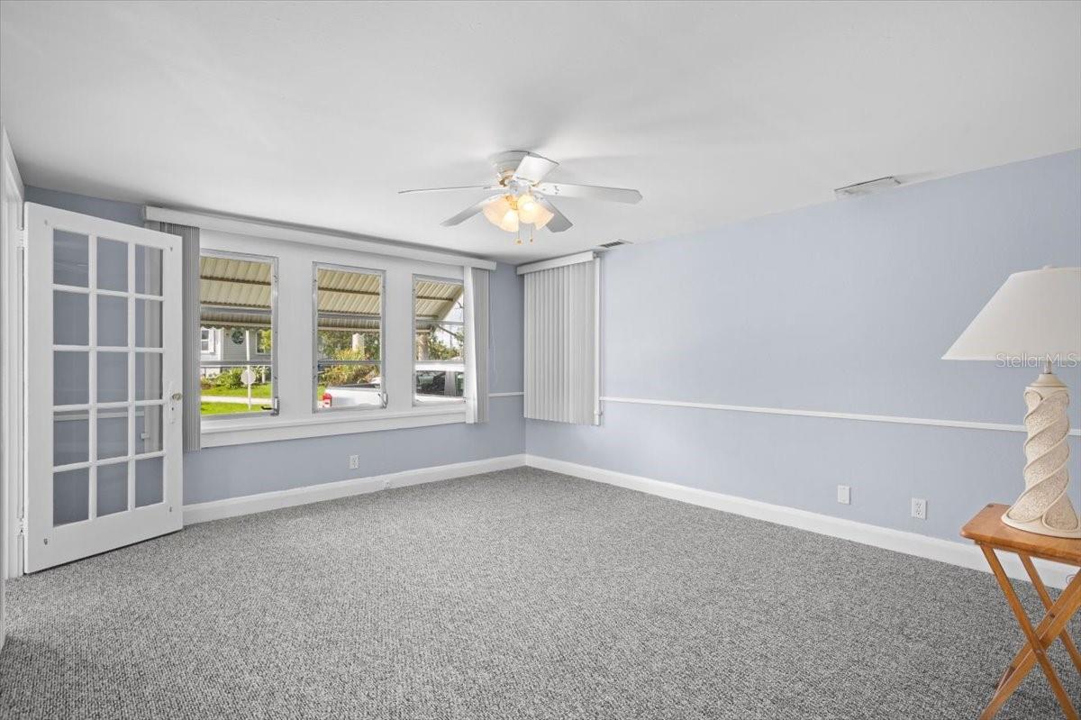 9 Seminole, Bradenton, FL 34208