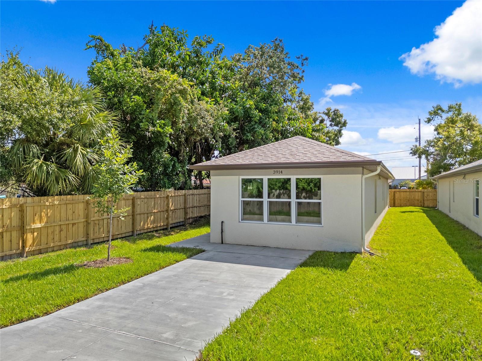 3914 Walnut, Sarasota, FL 34234