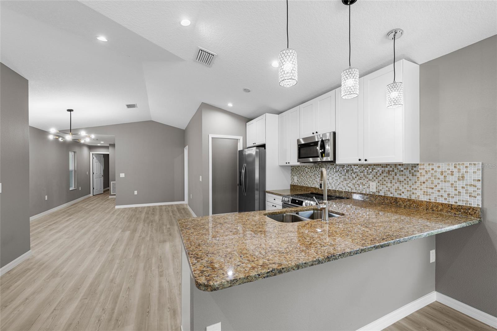 3914 Walnut, Sarasota, FL 34234