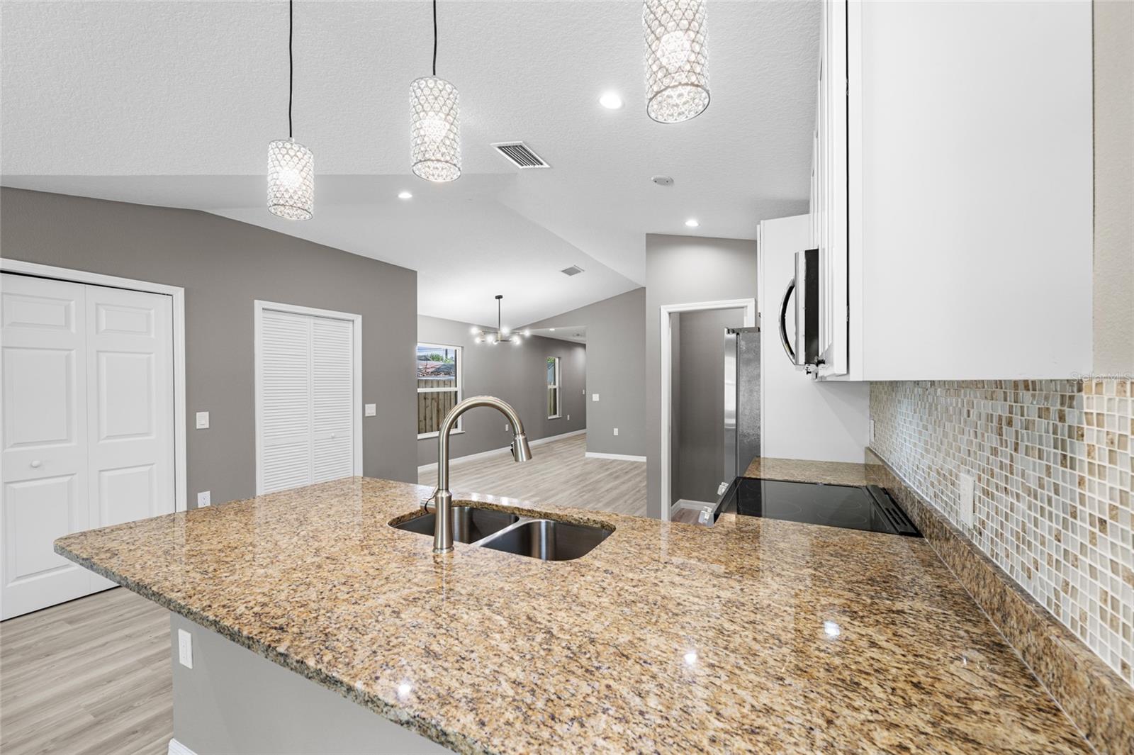 3914 Walnut, Sarasota, FL 34234