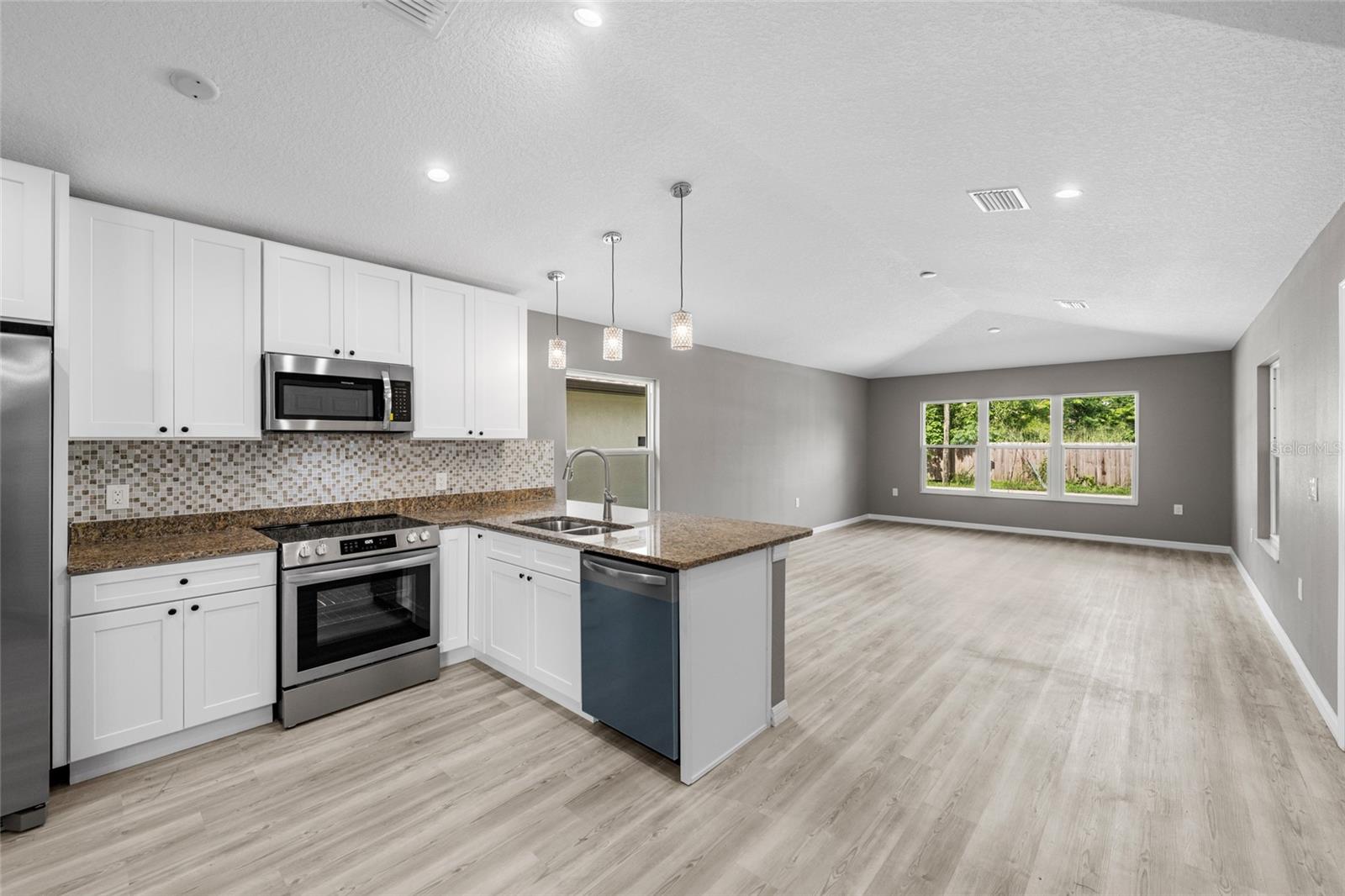 3914 Walnut, Sarasota, FL 34234