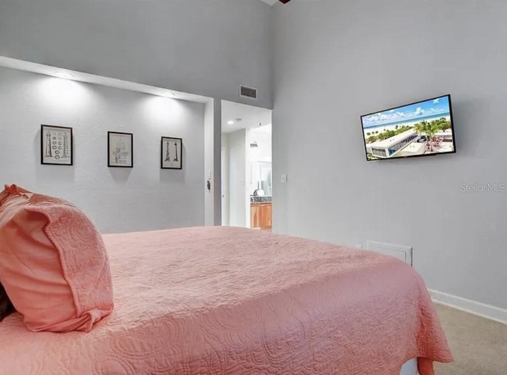 1926 Harbourside Unit 1302, Longboat Key, FL 34228