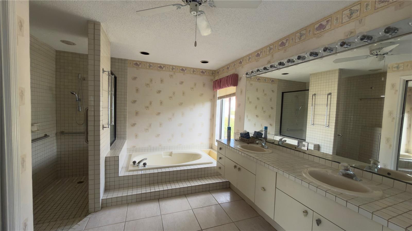 5040 Pinelake, Wesley Chapel, FL 33543