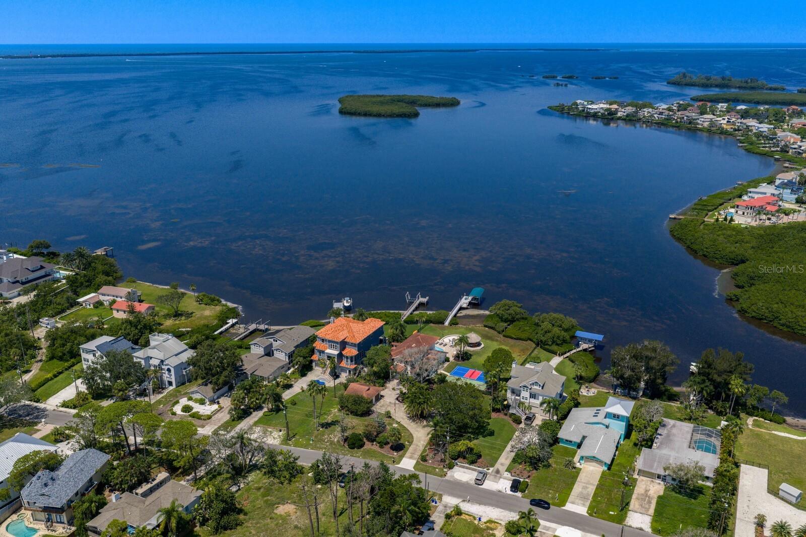 1632 Sea Breeze, Tarpon Springs, FL 34689