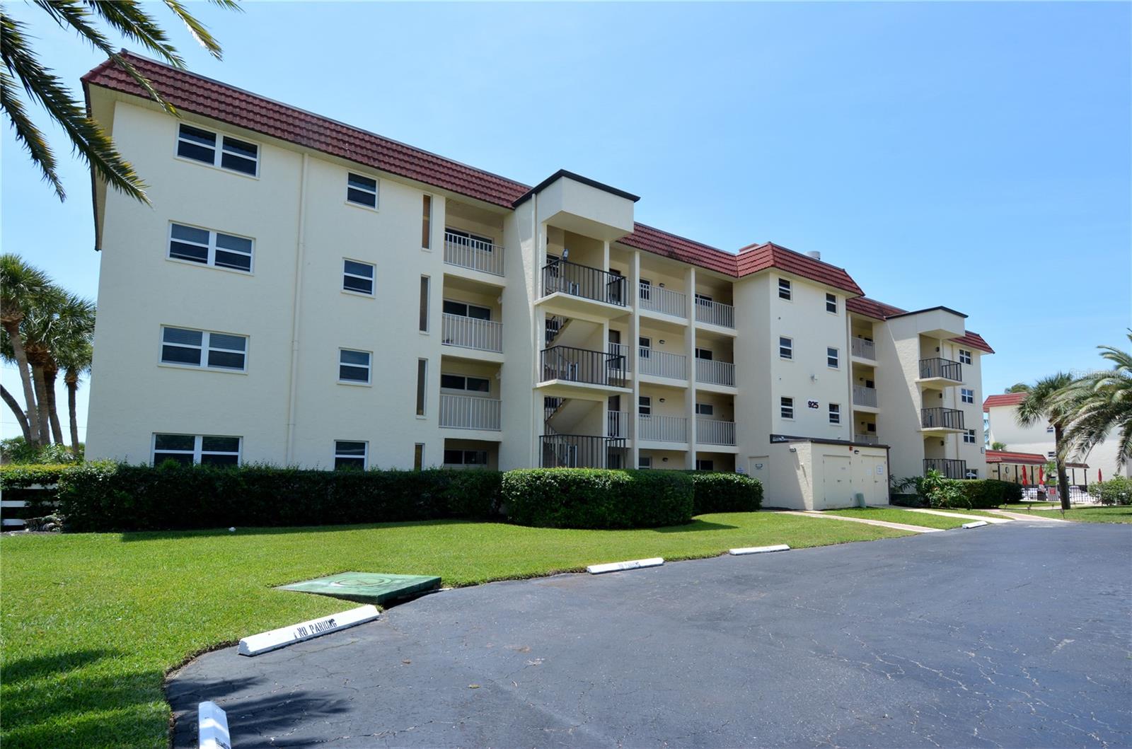 925 Beach Unit 310, Sarasota, FL 34242