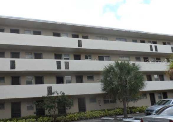 1690 191st Unit 315, Miami, FL 33179