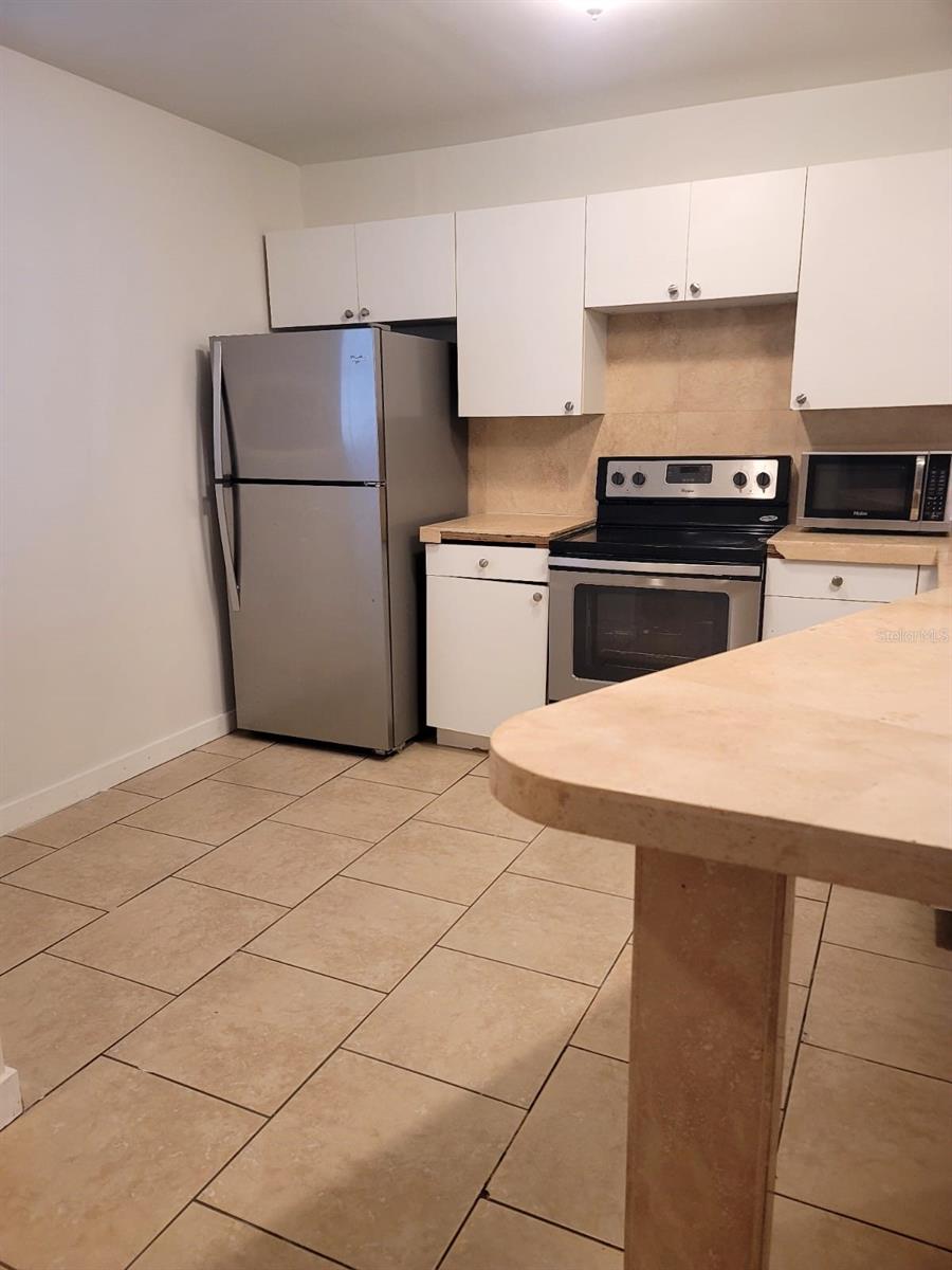 1690 191st Unit 315, Miami, FL 33179