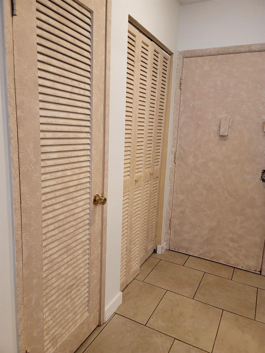 1690 191st Unit 315, Miami, FL 33179
