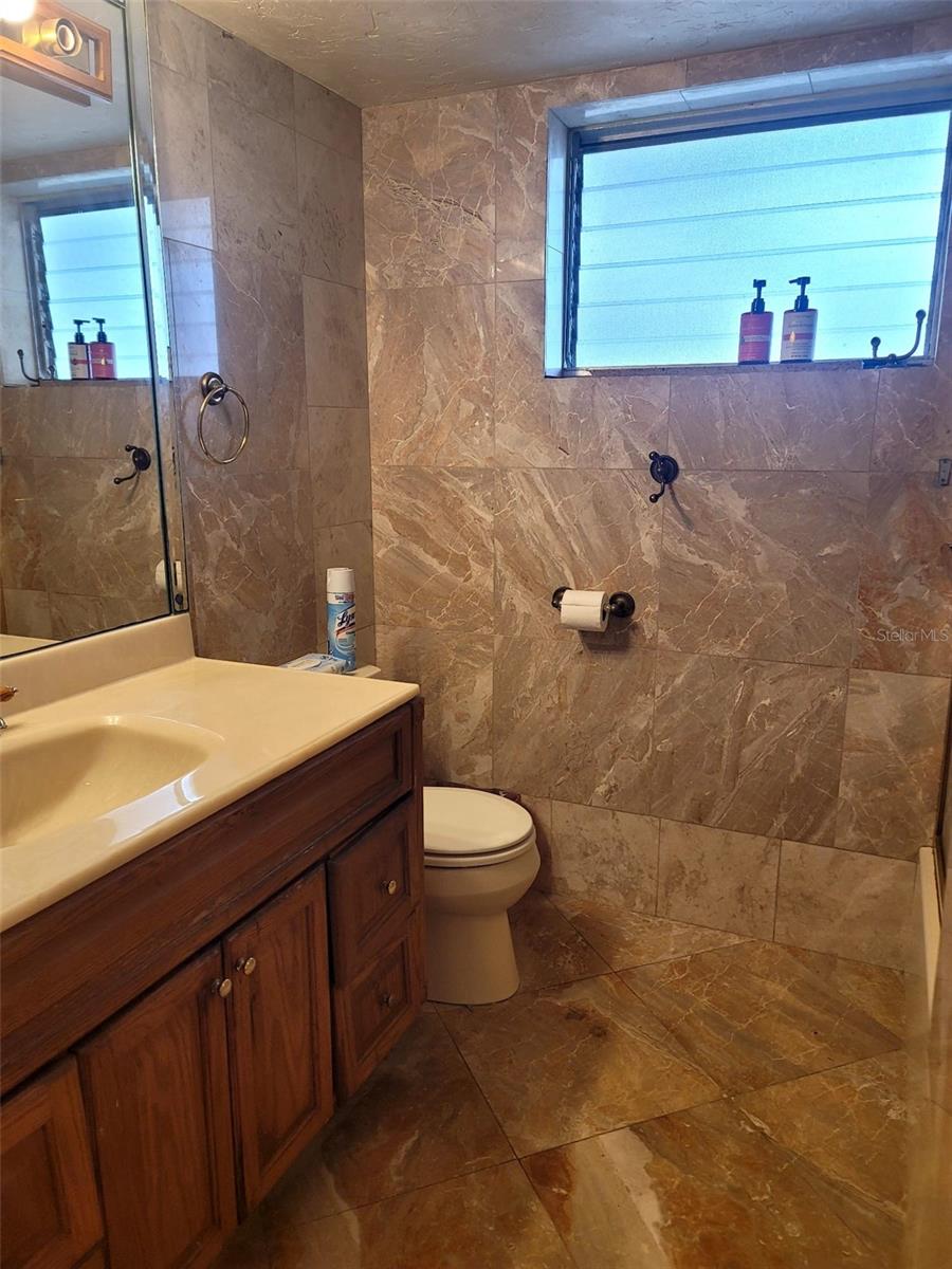 1690 191st Unit 315, Miami, FL 33179