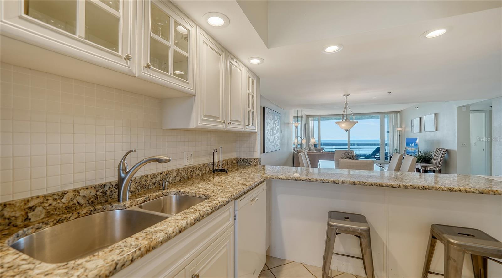 1055 Gulf of Mexico Unit 504, Longboat Key, FL 34228