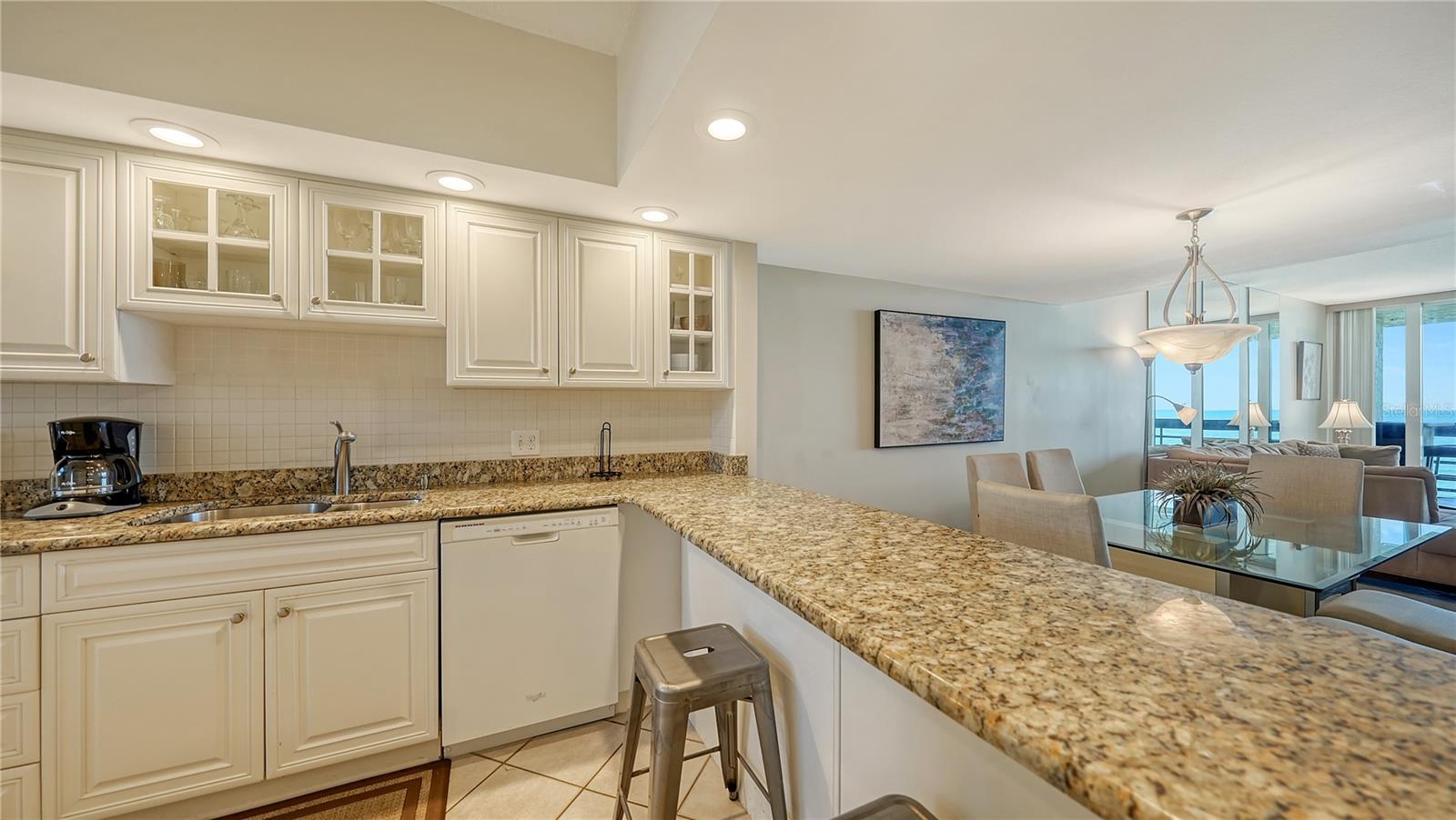 1055 Gulf of Mexico Unit 504, Longboat Key, FL 34228