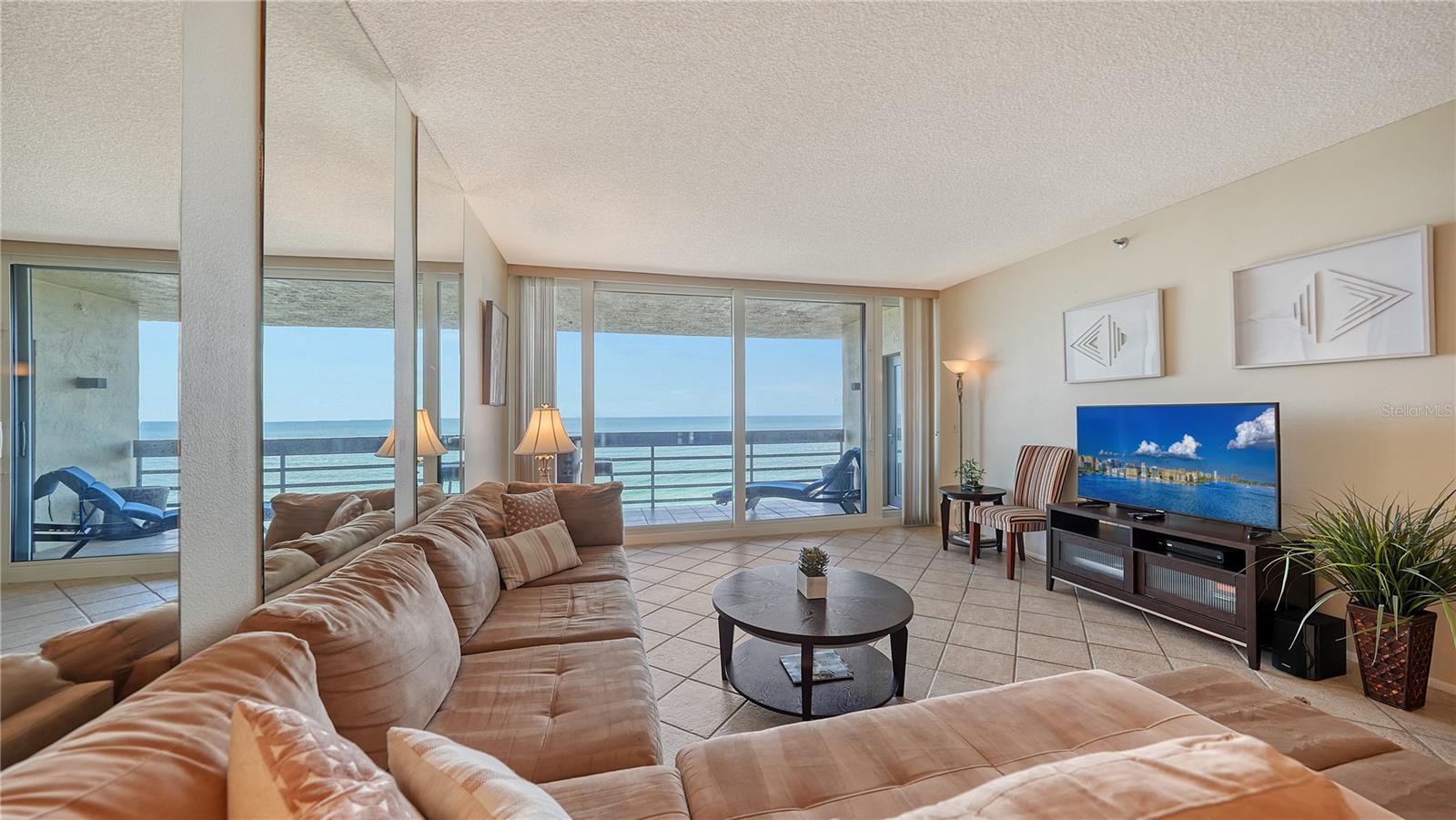 1055 Gulf of Mexico Unit 504, Longboat Key, FL 34228
