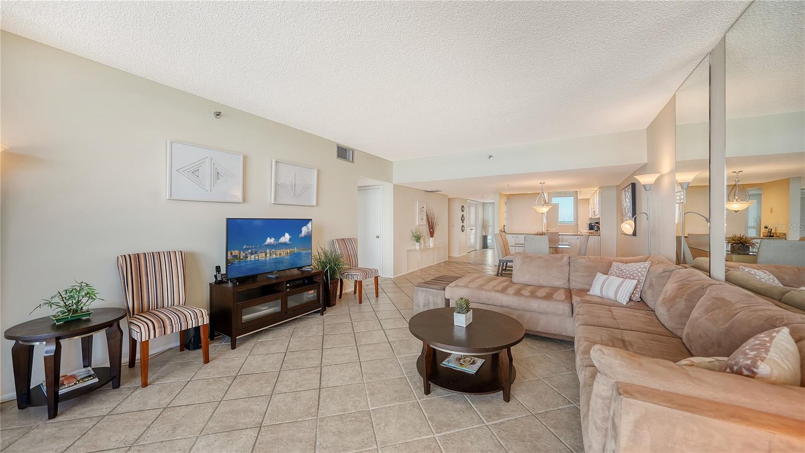 1055 Gulf of Mexico Unit 504, Longboat Key, FL 34228