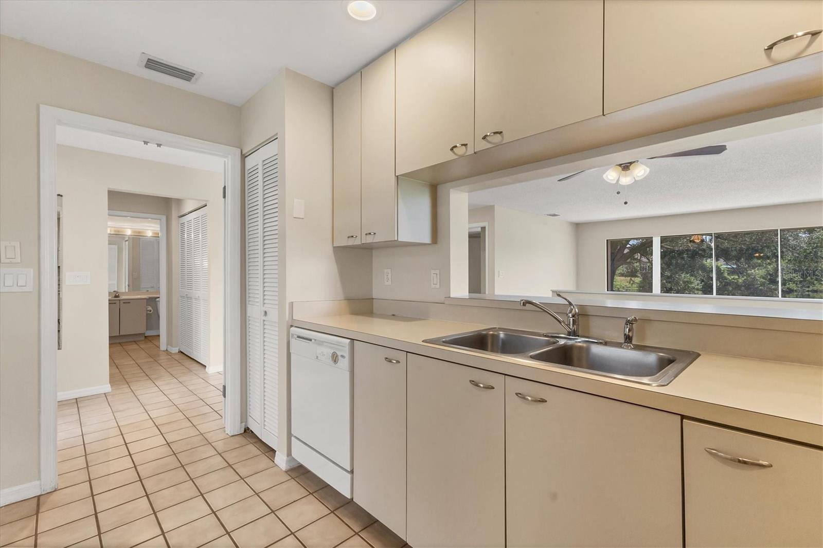 3244 Ringwood Unit 77, Sarasota, FL 34235