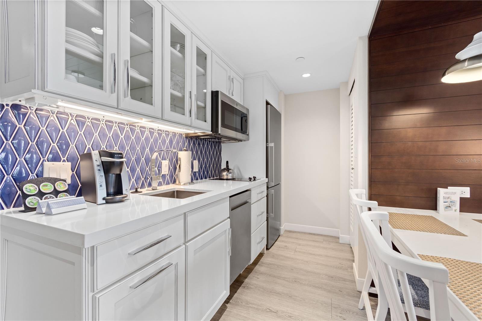 240 Sands Point Unit 4102, Longboat Key, FL 34228