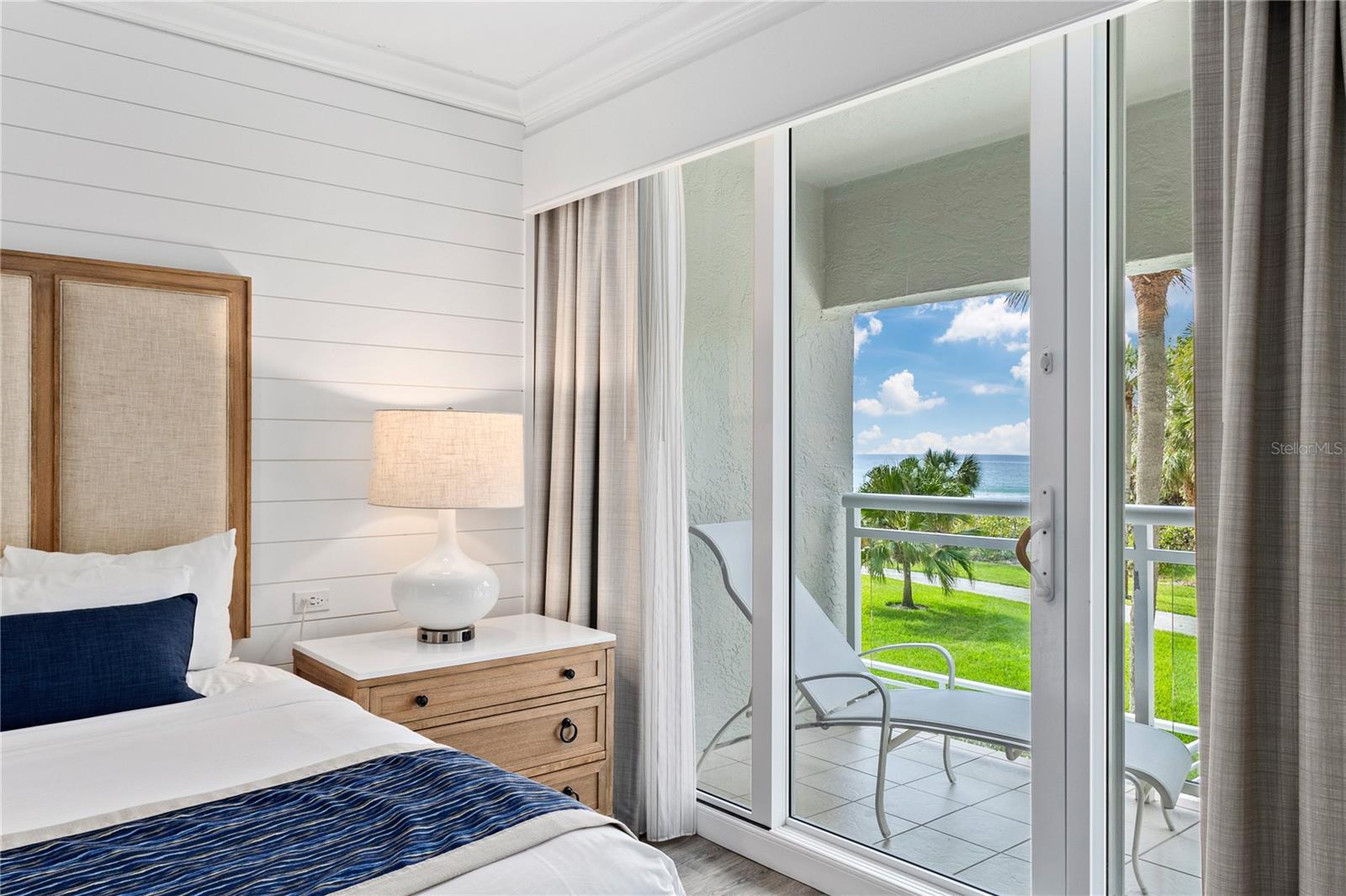 240 Sands Point Unit 4102, Longboat Key, FL 34228