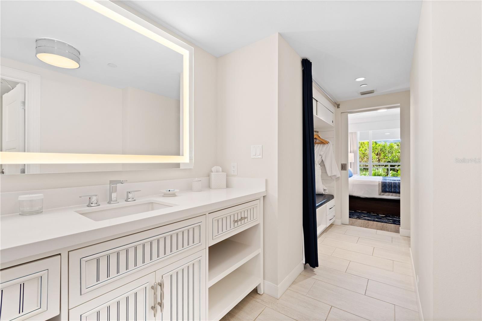 240 Sands Point Unit 4102, Longboat Key, FL 34228
