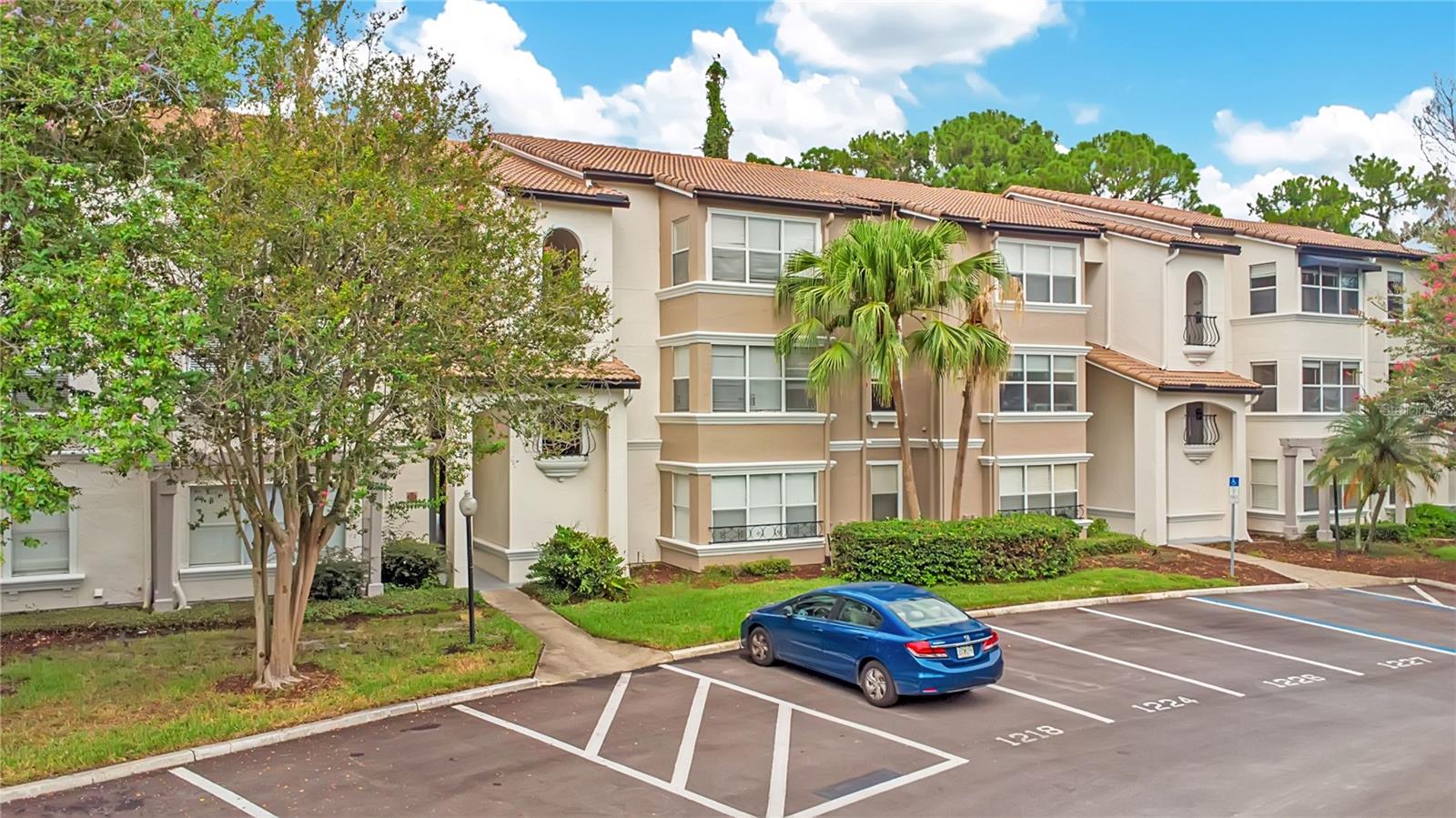 5148 Conroy Unit 12, Orlando, FL 32811