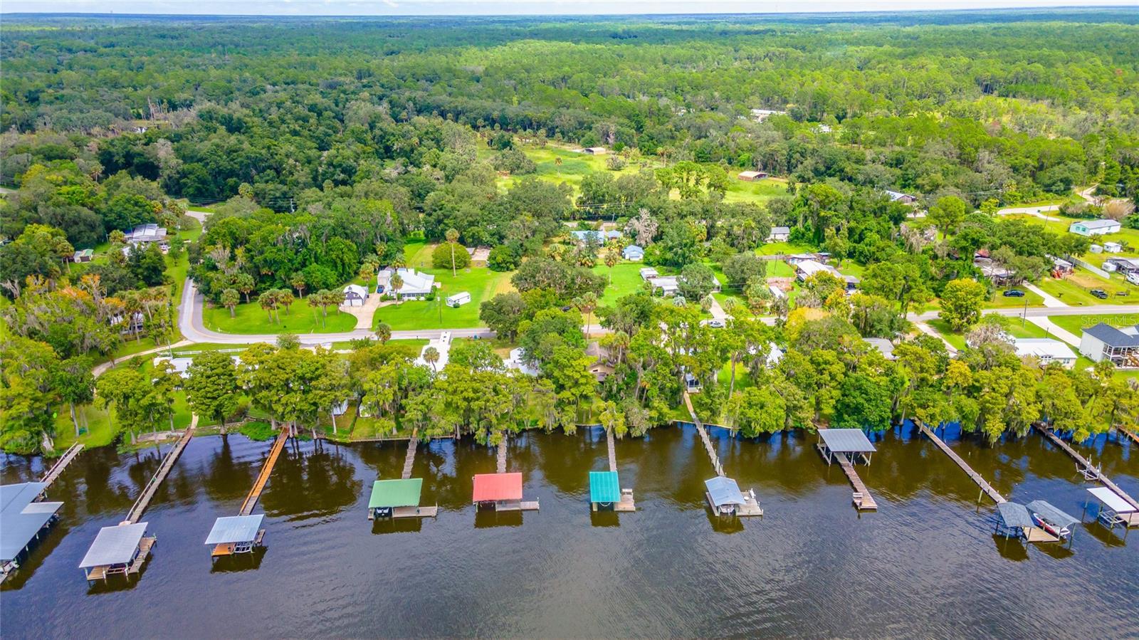 121 Lake George, Georgetown, FL 32139