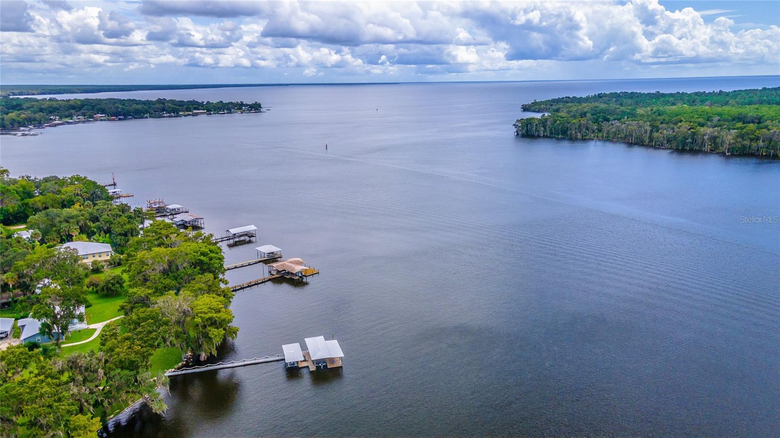 121 Lake George, Georgetown, FL 32139