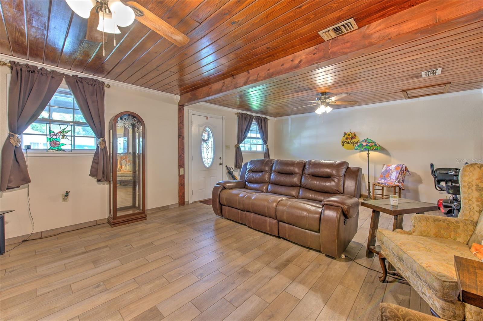 38708 9th, Zephyrhills, FL 33542