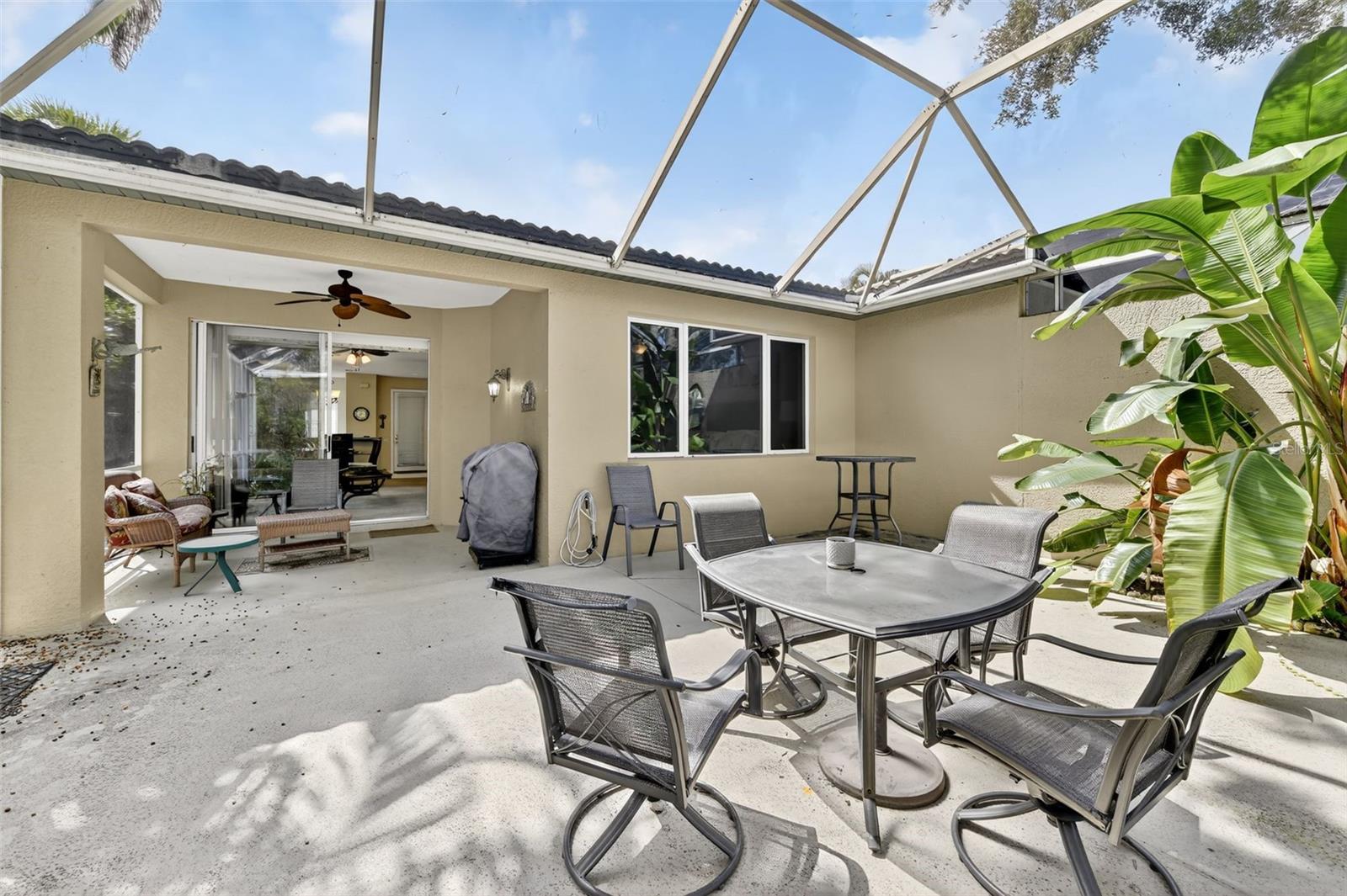 8512 54th Avenue, Bradenton, FL 34211