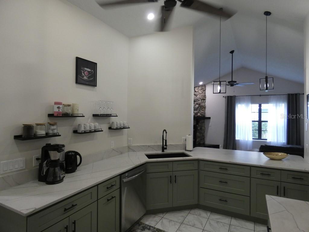 6534 Foxmoor, Zephyrhills, FL 33542