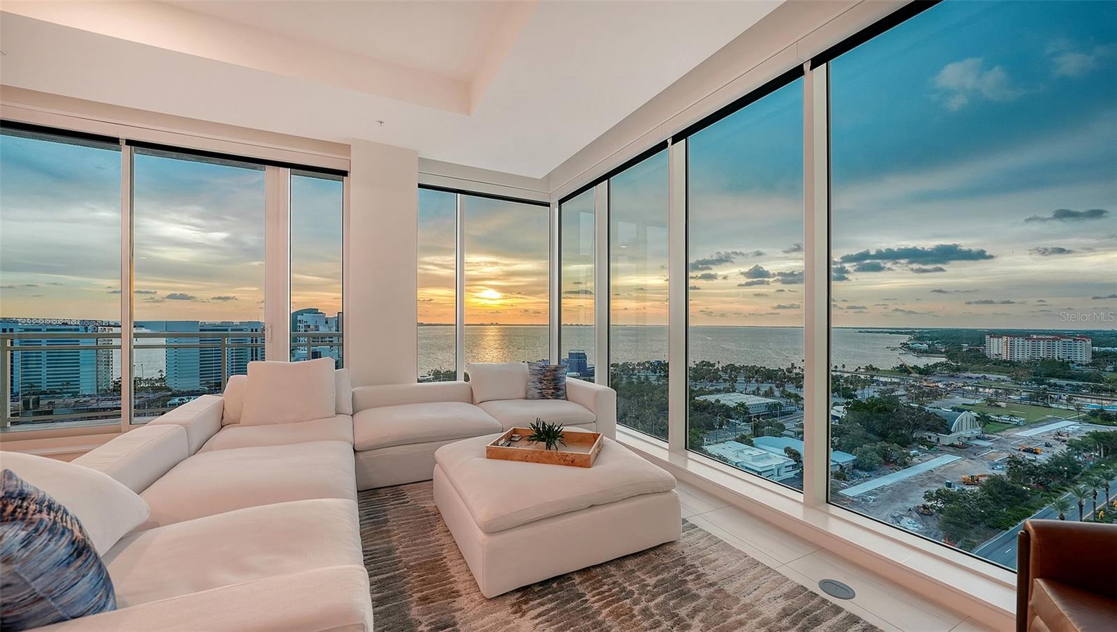 540 Tamiami Unit 1702, Sarasota, FL 34236