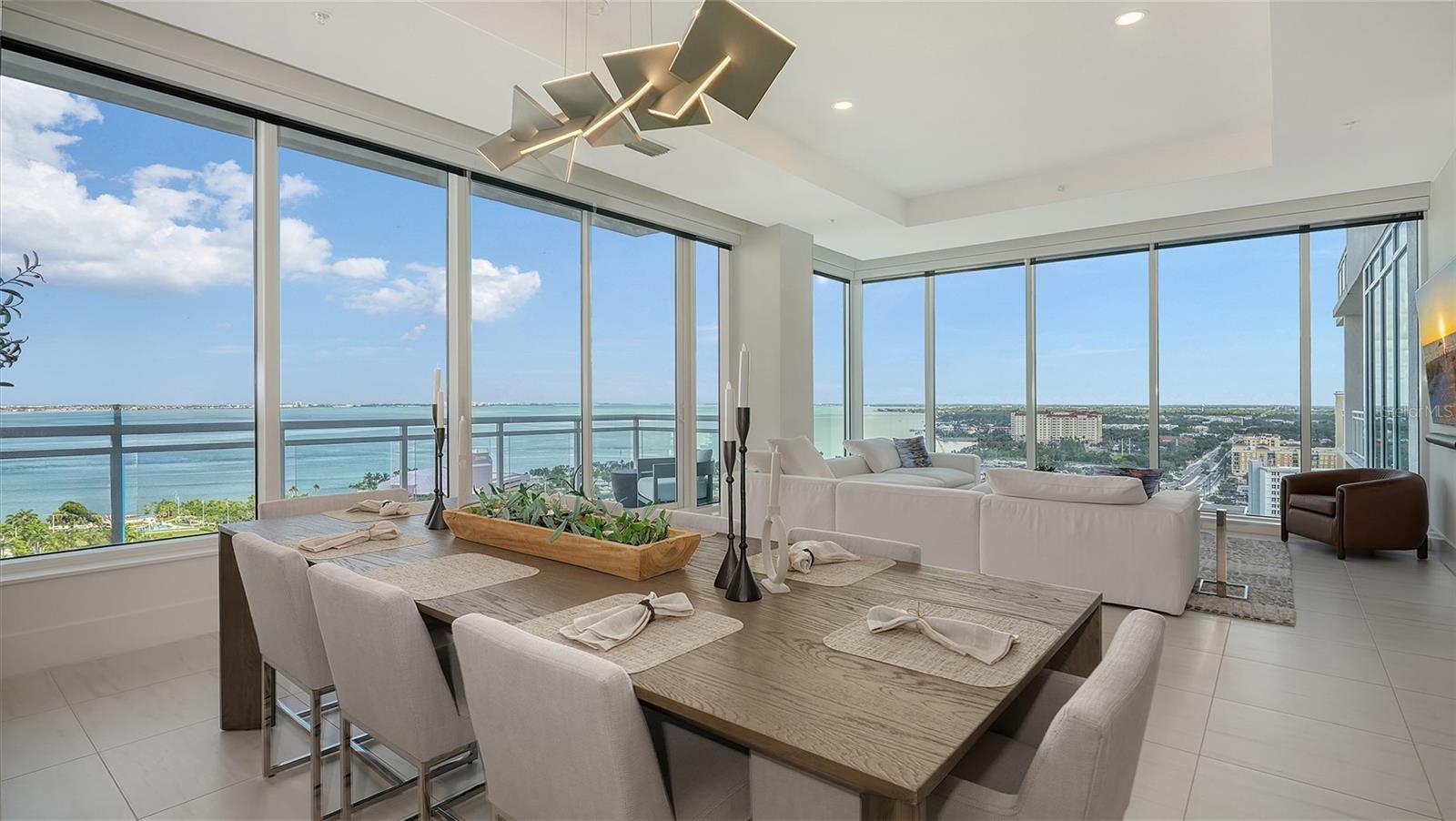 540 Tamiami Unit 1702, Sarasota, FL 34236