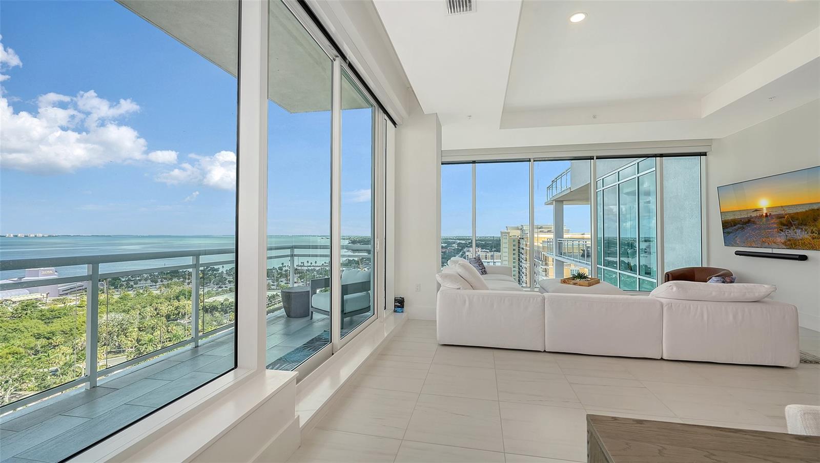 540 Tamiami Unit 1702, Sarasota, FL 34236