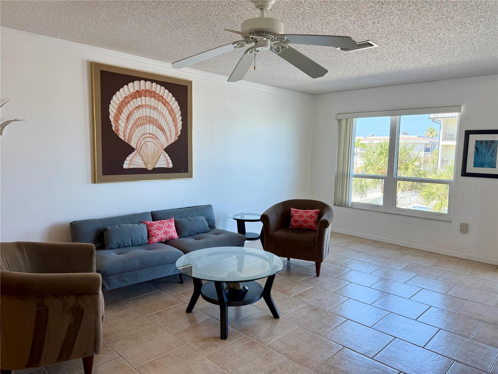 601 Gulf Unit 109, Bradenton Beach, FL 34217