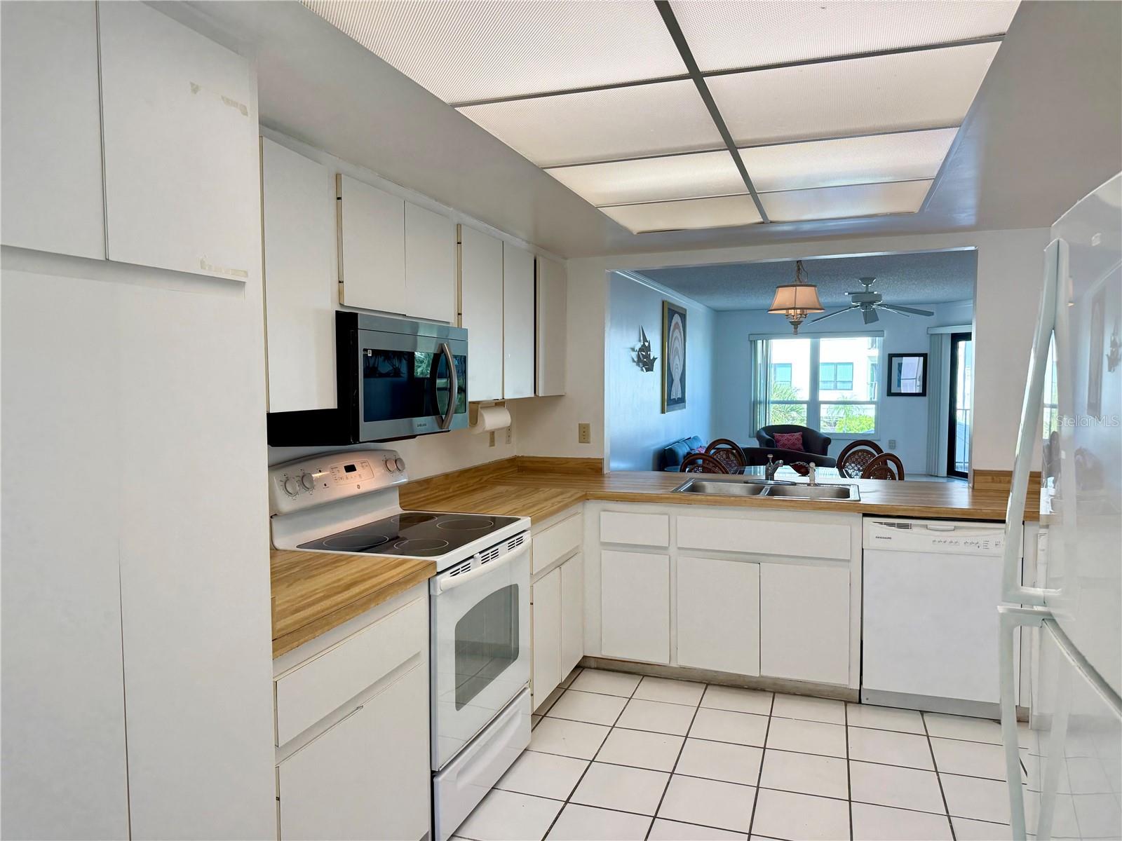 601 Gulf Unit 109, Bradenton Beach, FL 34217