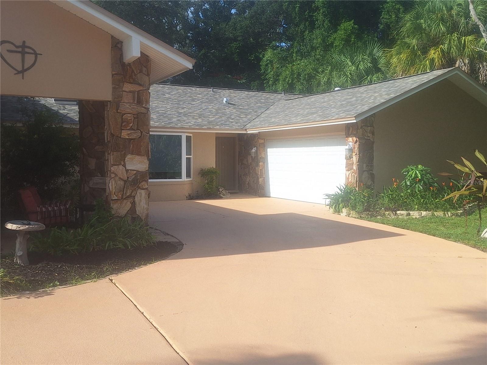 9613 Leeward, Largo, FL 33773