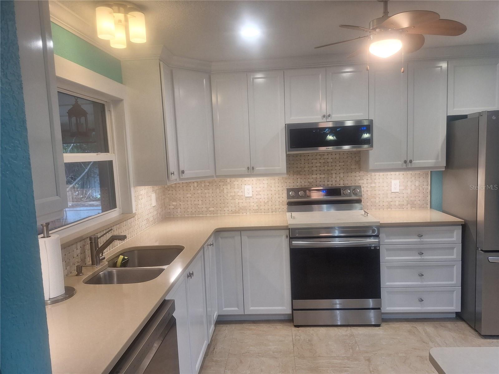 9613 Leeward, Largo, FL 33773