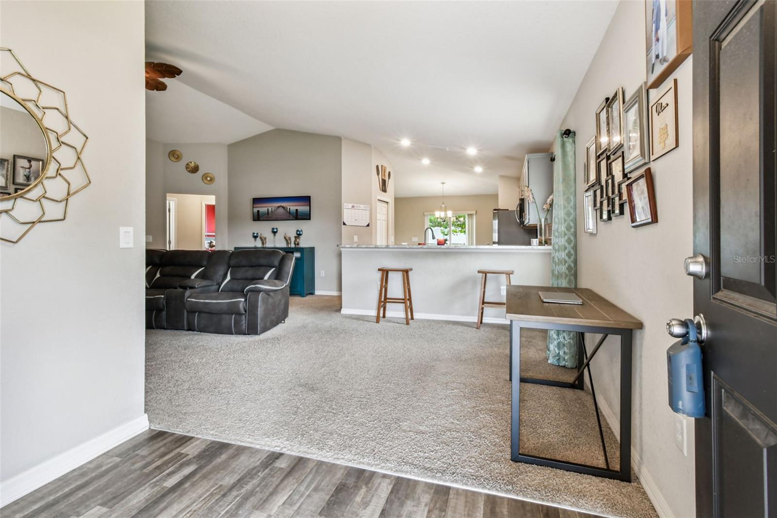 6977 Abbywood, Zephyrhills, FL 33541