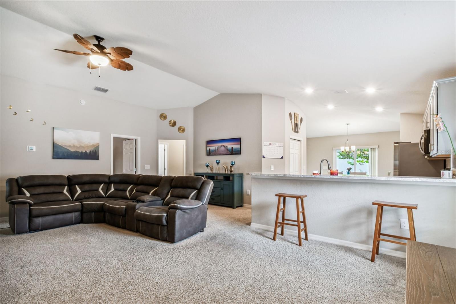 6977 Abbywood, Zephyrhills, FL 33541