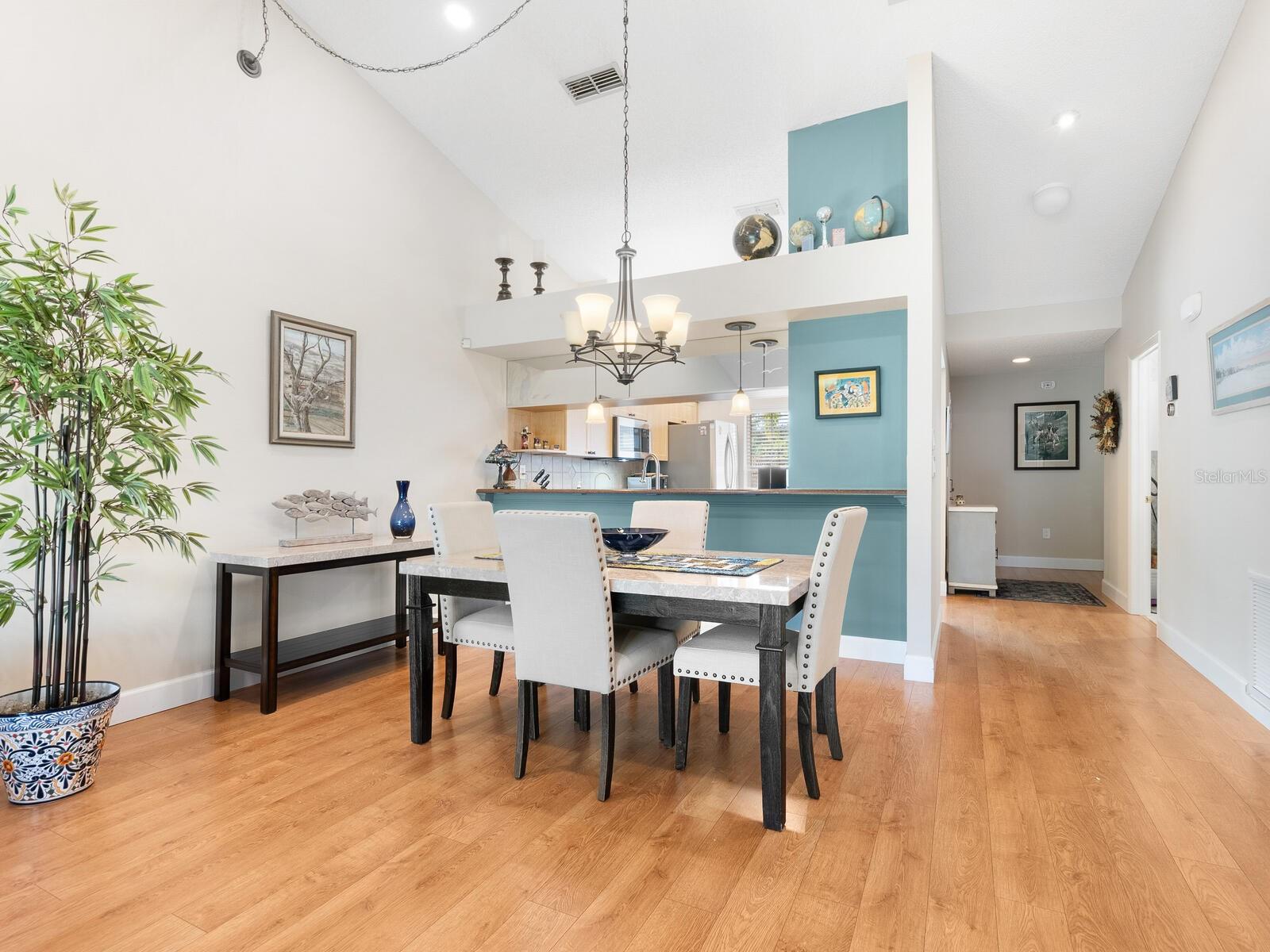 6103 Clubside Unit 6103, Sarasota, FL 34243