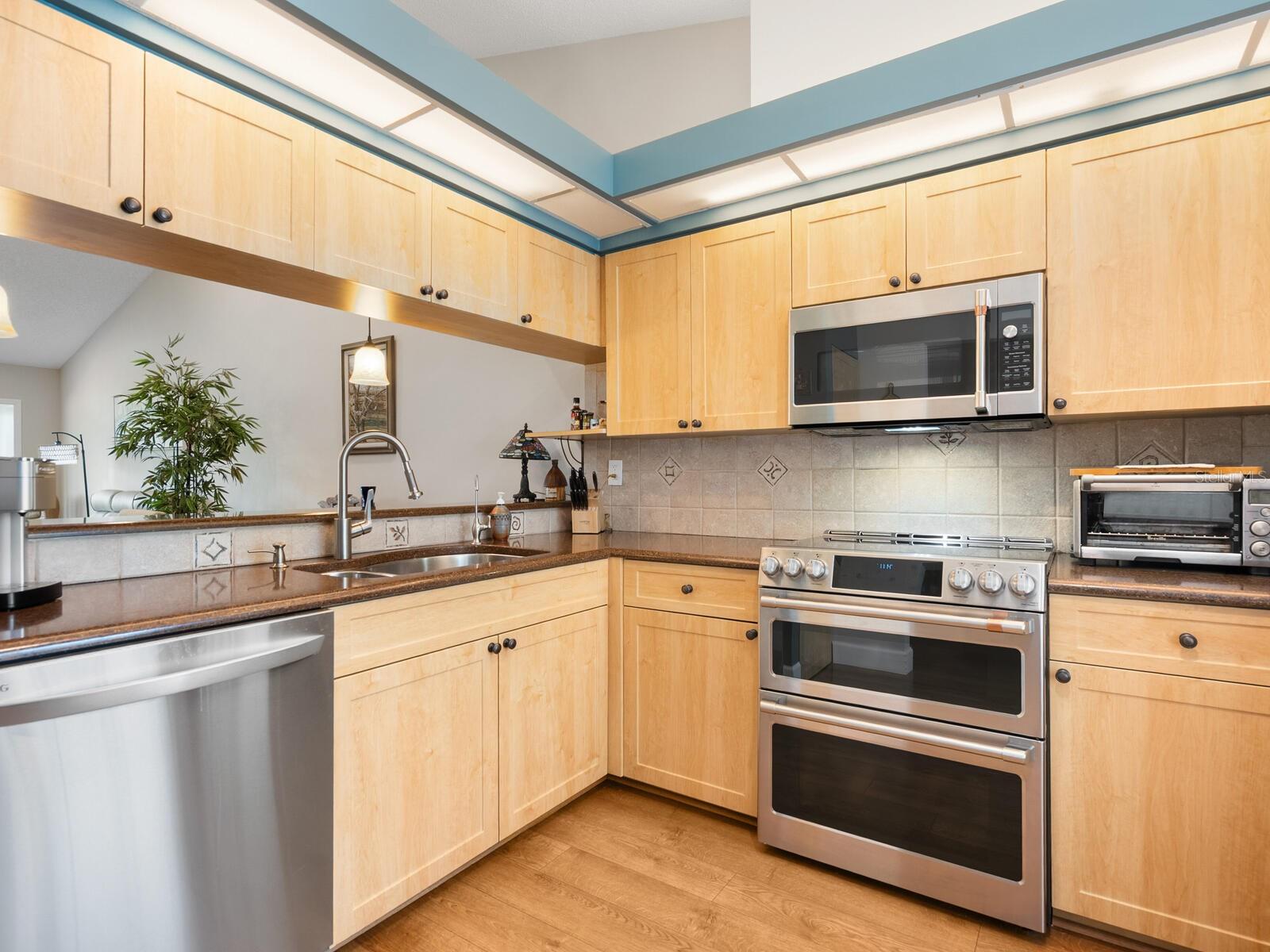 6103 Clubside Unit 6103, Sarasota, FL 34243