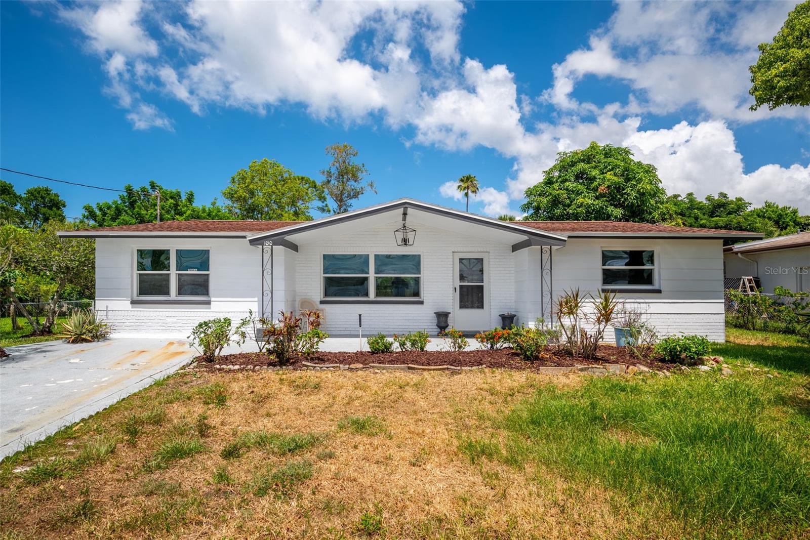 1010 Gulf, Tarpon Springs, FL 34689