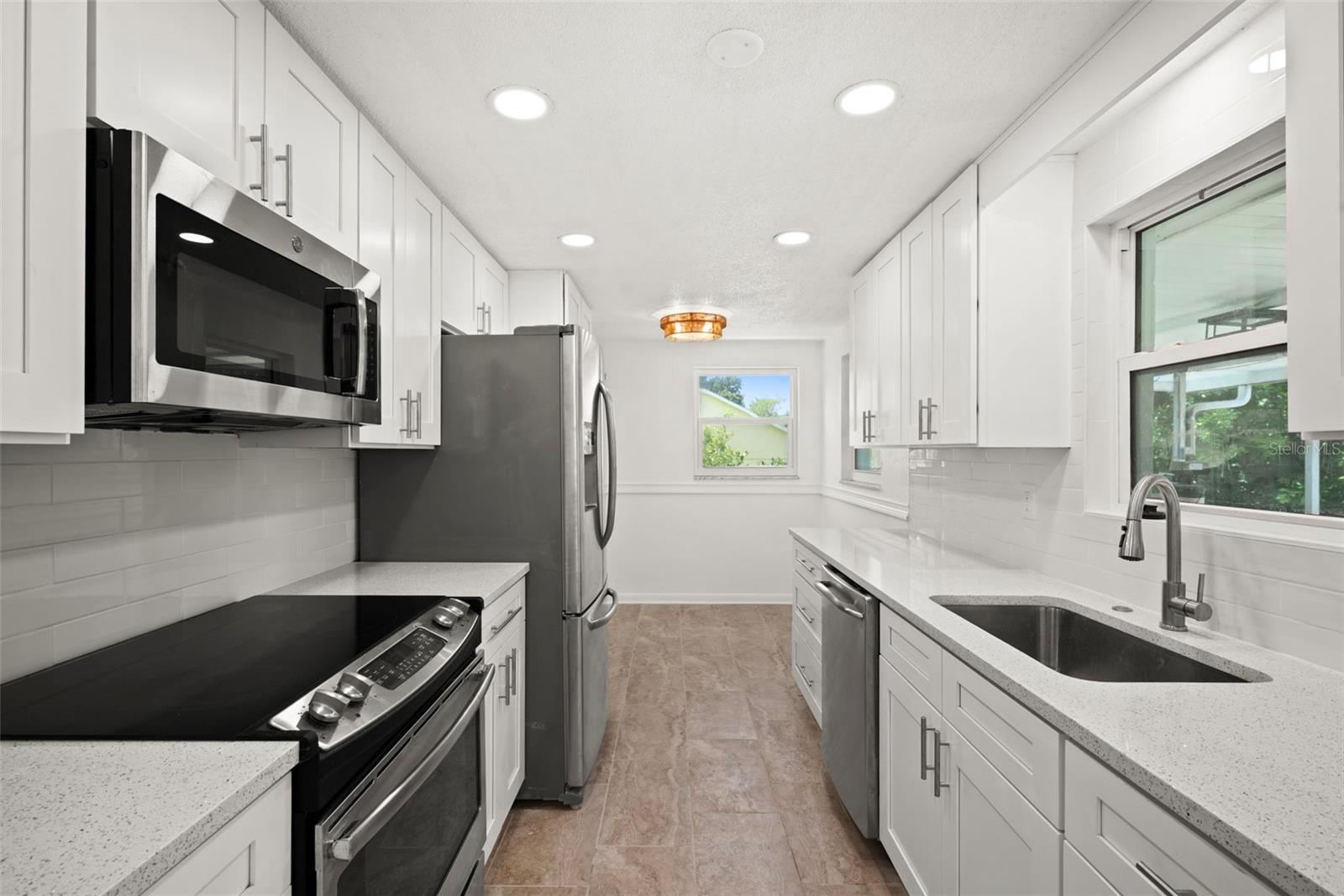 1010 Gulf, Tarpon Springs, FL 34689
