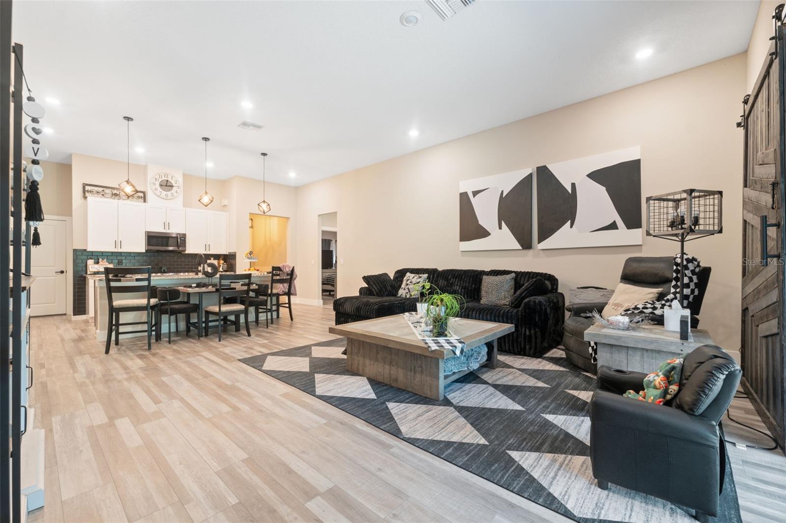 13073 Jaywalk, Weeki Wachee, FL 34614