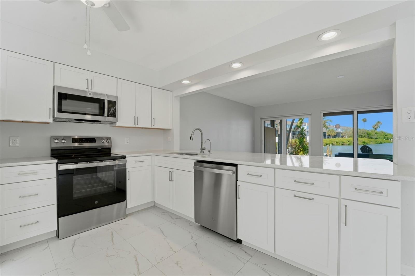 833 Gulf Unit 103, Indian Rocks Beach, FL 33785