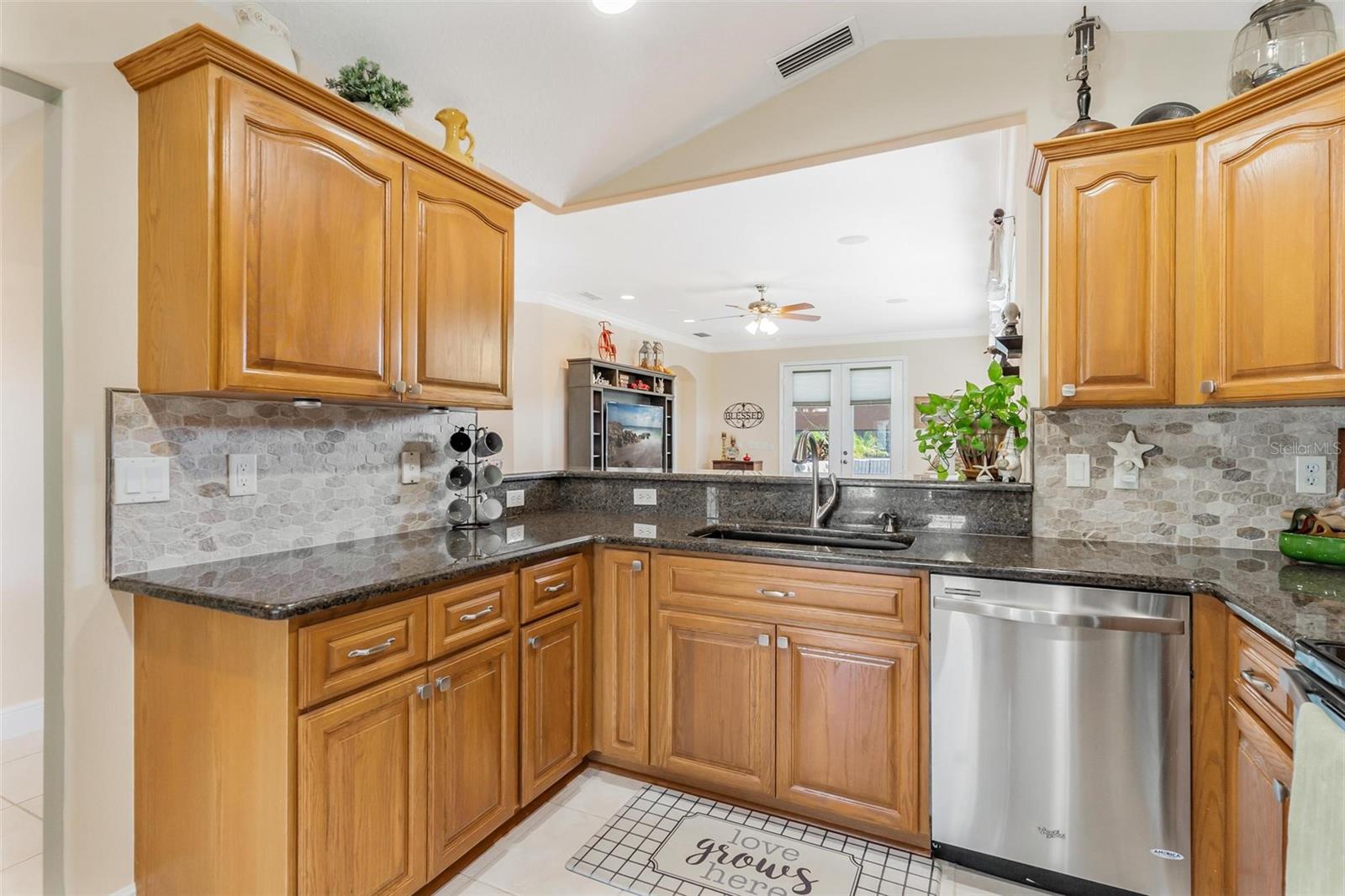 5486 Bounty, Tavares, FL 32778